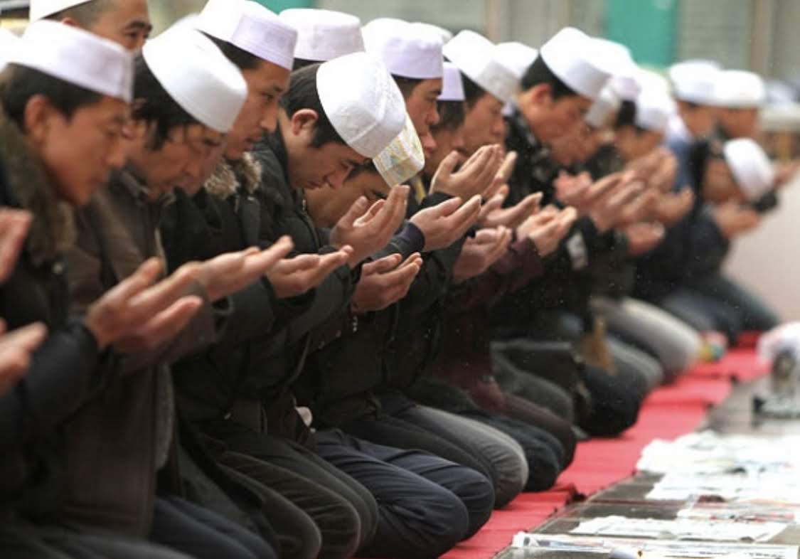 Berdoa Bersama Selepas Solat Fardhu - Oh! Media