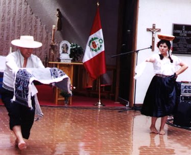 Foto del baile Tondero con su respectiva vestimenta