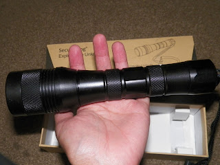 SecurityIng_1000_Lumens_Diving_Flashlight.jpg