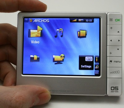 Archos 405 Portable Media Player and DVR dock - Between Fingers