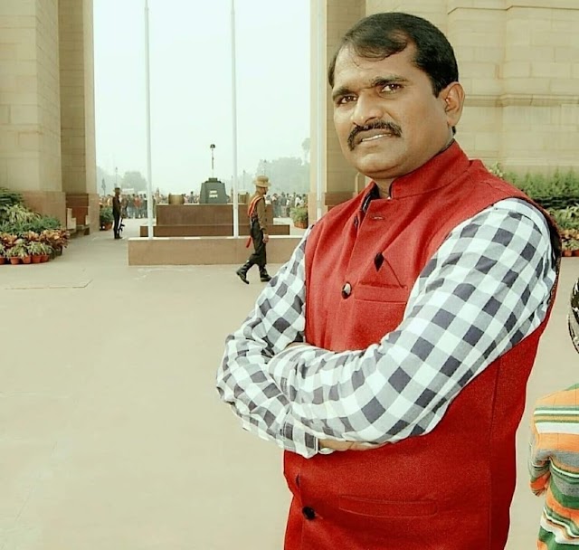 स्कूल सफाई कर्मचारियों को वेतन मिलने से हुए गदगद   3 दिन के अंदर भुगतान नहीं होने पर भाजपा नेता ने दिया था जिला शिक्षा कार्यालय को घेराव की चेतावनी