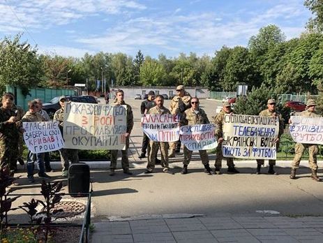 Атошники вимагають від керівника "Суспільного" Аласанії вибачень