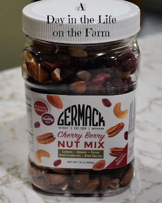 Nut and Cherry Mix