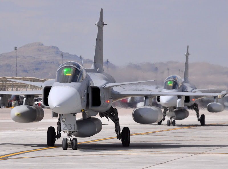 Gambar Pesawat JAS 39 Gripen Multi-Role Fighter