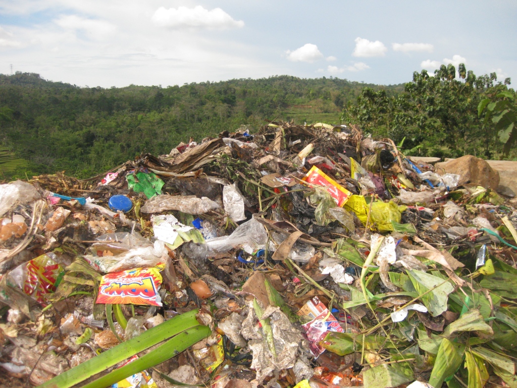 Daur ulang sampah rumah tangga - MADINA MADANI SATU