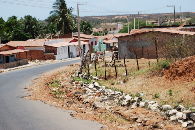 PENDÊNCIAS EM TOTAL ABANDONO PELO PODER PUBLICO