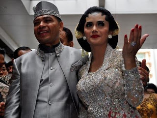 Foto Pernikahan Krisdayanti Raul