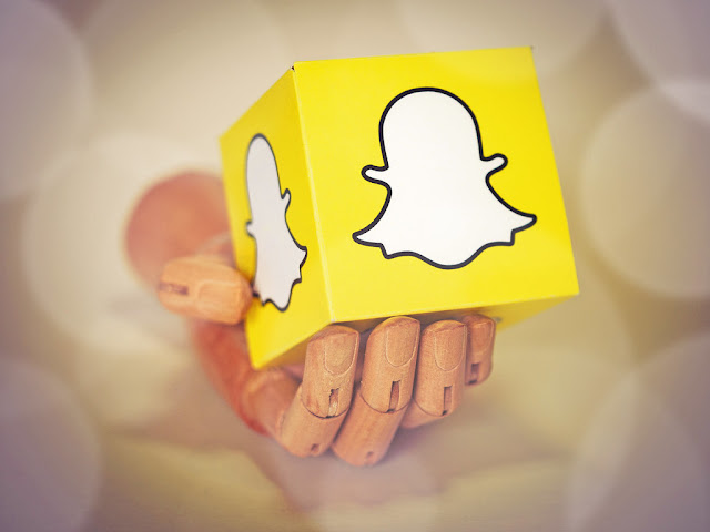 How To Send Multiple Snaps At Once On Snapchat?