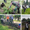 Anggota Koramil Bersama Warga Kerja Bakti Membersihkan Saluran Air Dan Rumput Liar Di Pinggir Jalan