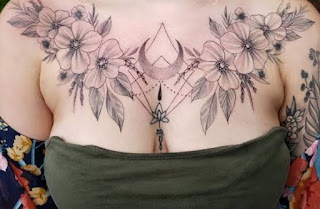 33 Minimalist Simple Line Art Chest Tattoo Designs For Men & Women