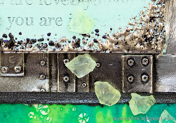 Layers of ink - Glow In The Dark Butterfly Tutorial by Anna-Karin Evaldsson. Sea glass trail.