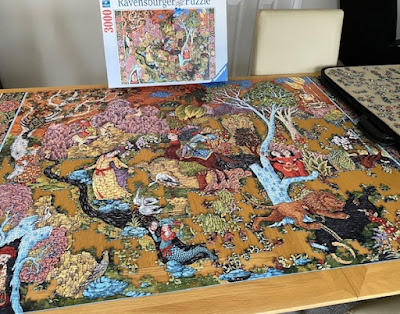 jigsaw puzzle set up for 3000 pieces