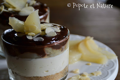 Cheesecake sans cuisson aux poires et aux 2 chocolats ©Popote et Nature