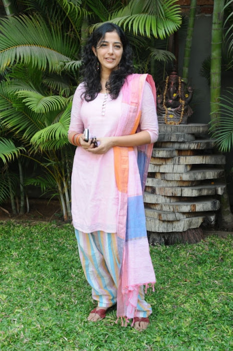 nishanthi evani l unseen pics