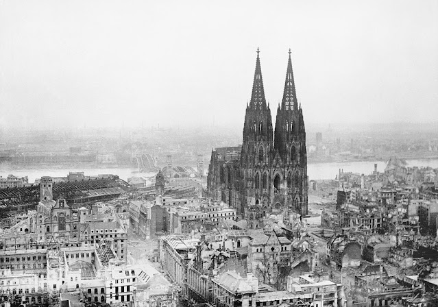 [Viajando na História] O mês de Outubro na História - Inauguração da Catedral de Colônia (Alemanha)