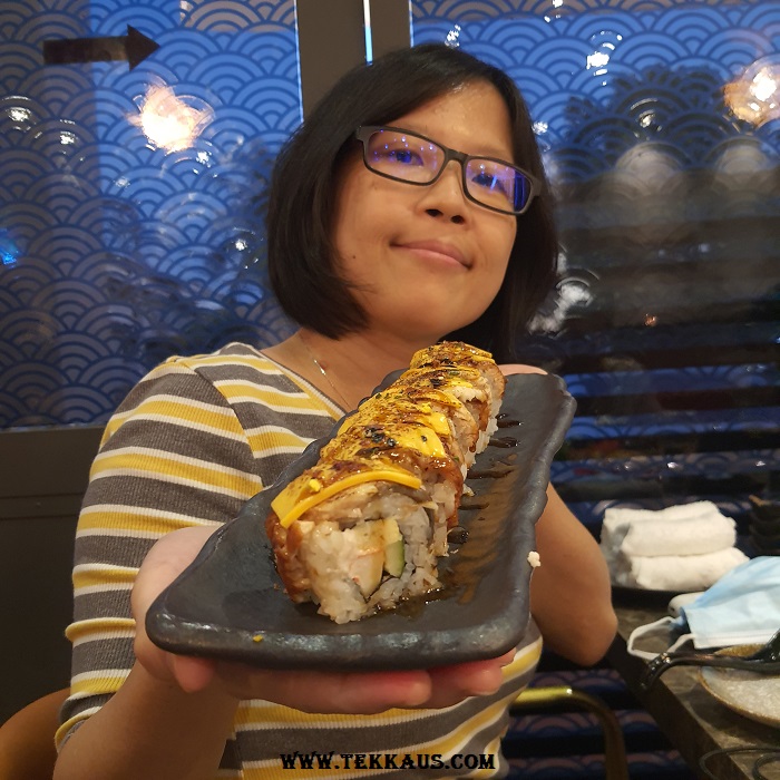 Unagi Cheese Maki (Eel Cheese Roll)