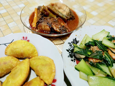 Menu Ramadan Hari Ke 11 : Asam Pedas Siakap Dan Pak Choy Tumis Udang