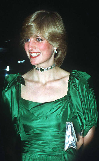 lady diana Same trend new choker This time the princess wears her emerald 