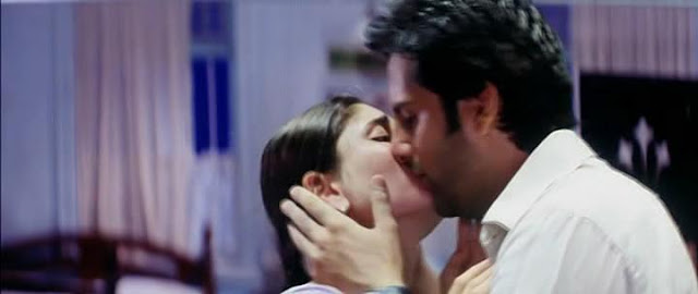 Kareena Kapoor kiss in dev