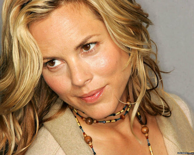 Maria Bello still, image, picture, foto, photo, wallpaper