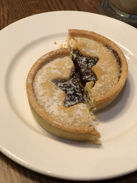 best mince tart in cafes, Chez Maximka