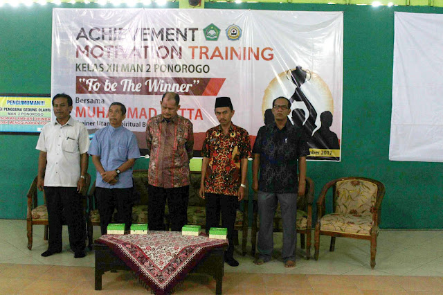 Achievement Motivation Training Kelas XII MAN 2 PONOROGO