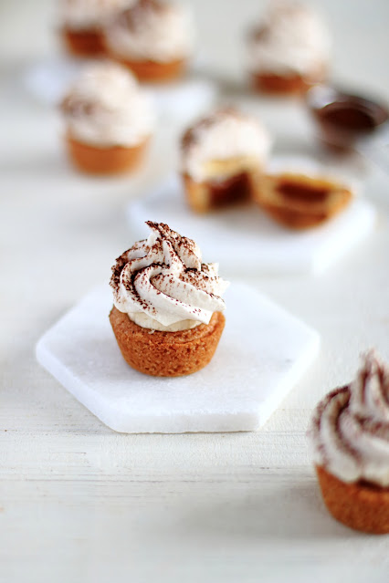 Banoffee cookie cups