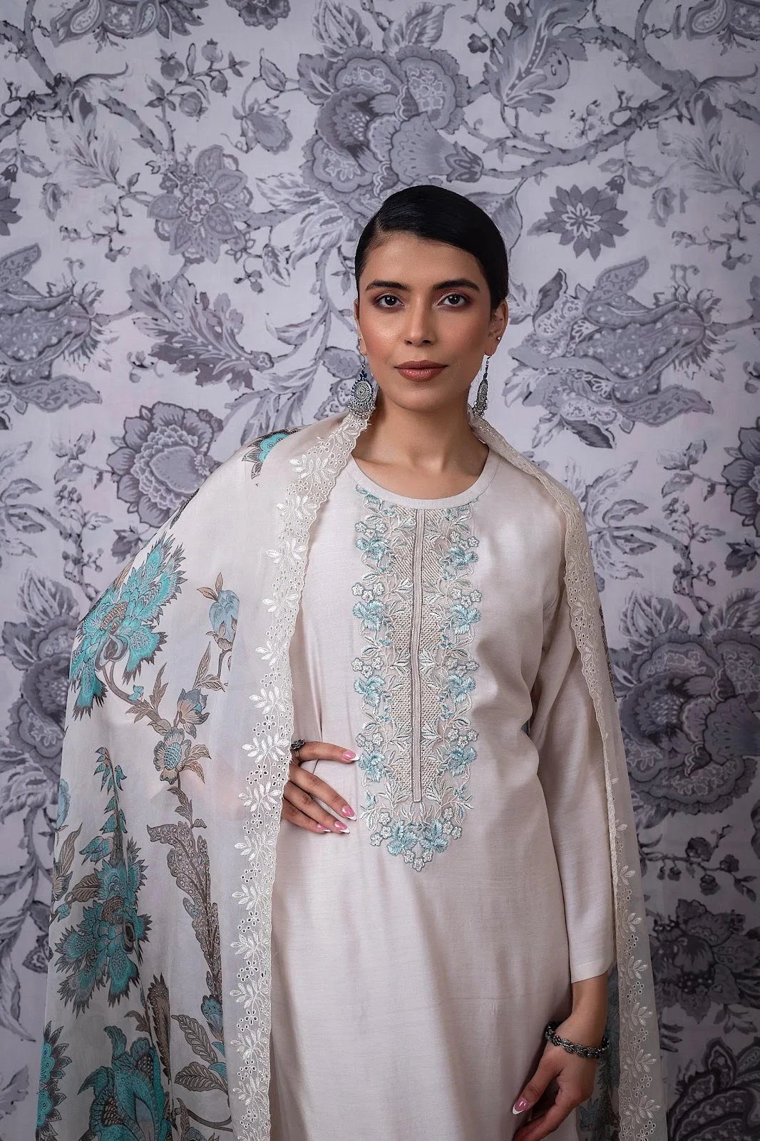 Mishka Naariti Muslin Handwork Pant Style Suits