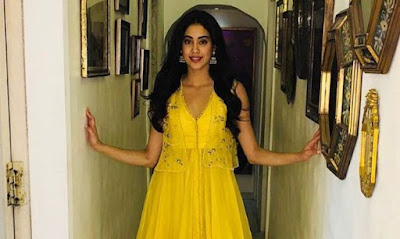 jhanvi kapoor in lehenga, jhanvi kapoor dressing style, jhanvi kapoor dress malfunction, jhanvi kapoor fashion, indian wedding guest outfit ideas, jhanvi kapoor dhadak, jhanvi kapoor in indian wear, jhanvi kapoor indian dresses, best jhanvi looks, जाह्नवी कपूर की एथनिक ड्रैस, jhanvi kapoor wedding designs, jhanvi kapoor hot scene, jhanvi kapoor videos, jhanvi kapoor in sarees, jhanvi kapoor net worth, jhanvi kapoor in dhadak