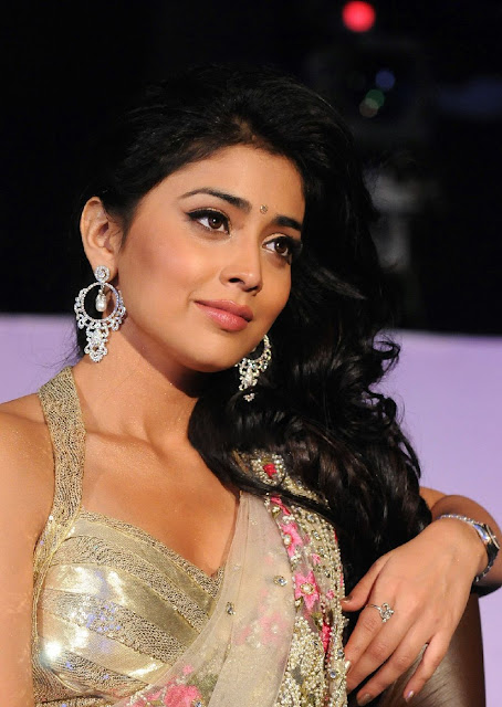 Shriya Saran At Pantaloons Femina Miss South India 2011