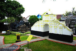 Koleksi Pelbagai Jenis Arca Kami cinta jalan jalan Jawa Timur Park 1