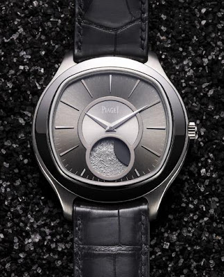 Piaget Emperador Coussin Large Moon.