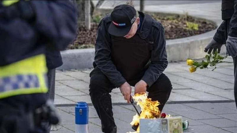 حرق مصحف أمام السفارة العراقية في الدنمارك