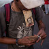 Crónica EFE: el billete equivalente a 15 centavos de dólar que resucitó en Venezuela