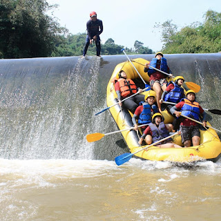 villa sukabumi luas besar dekat rafing arung jeram bogor sukabumi