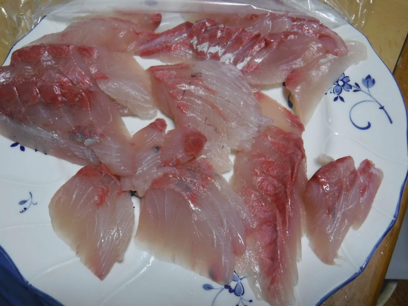山旅三昧 カンパチの刺身とスズキのしゃぶしゃぶを食べつつ