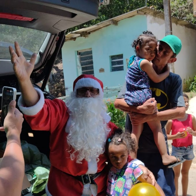 ADVOGADO VIRA PAPAI NOEL POR 1 DIA E FAZ CRIANÇAS MOGIANAS FELIZES. PARA ELE, JÁ É UMA TRADIÇÃO