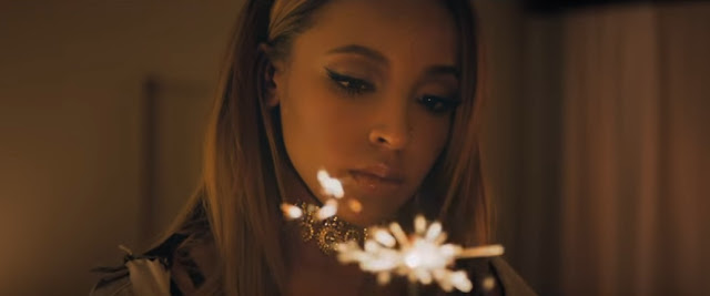 Tinashe Premieres "Flame" Music Video