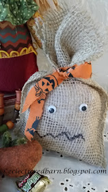 Eclectic Red Barn: Halloween Burlap Treat Bags 