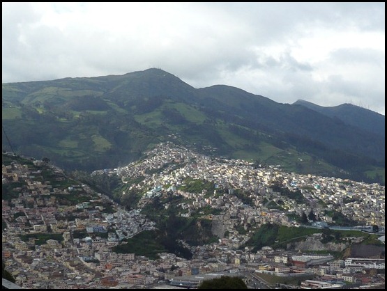 13. Quito visto desde el Panecillo - Viaje a Ecuador