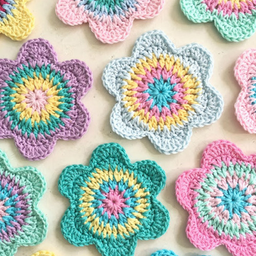 Happy Flower Crochet Coasters - Free Pattern
