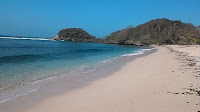 Pantai Pulau Doro Malang