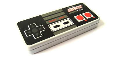Caja de caramelos con forma de mando de la NES