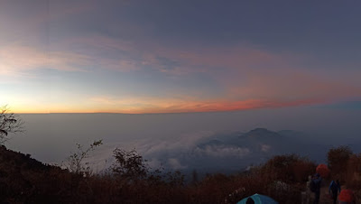 gunung lawu; keindahan gunung lawu; pendakian gunung lawu; gunung lawu via cetho; gunung lawu meletus; gunung lawu via cemoro sewu; gunung lawu alvi; gunung lawu pasar setan; gunung lawu bca malang; pendaki gunung lawu; bca malang; bca rajabali malang; agus priono; ayodolenrek; gunung lawu angker; gunung lawu aktif; gunung lawu mdpl; gunung lawu terbakar; gunung lawu puser bumi; gunung lawu park; gunung lawu suhu; hargo dumilah