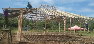 Satgas Citarum Harum Sektor-11 Buat Gajebo  Ruang Terbuka.