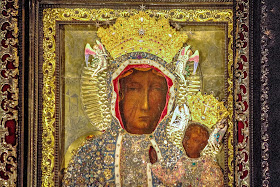 The Black Madonna of Częstochowa with crown (Photo Robert Drózd)