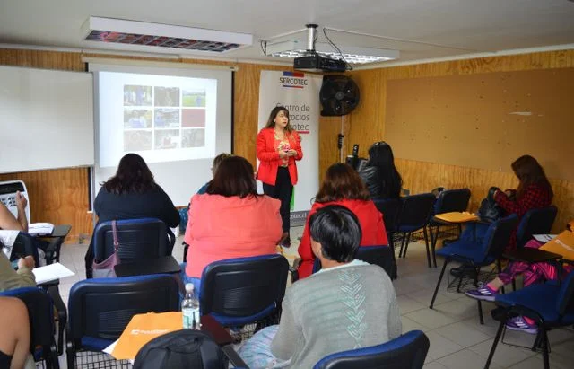 Centro de Negocios Osorno capacita a emprendedoras locales