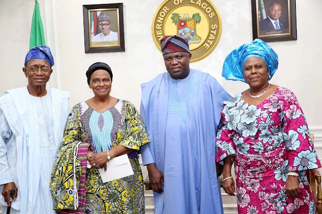 Ambode receives Awolowo family and unveils new 20-feet statue of PA Obafemi Awolowo in Ikeja..