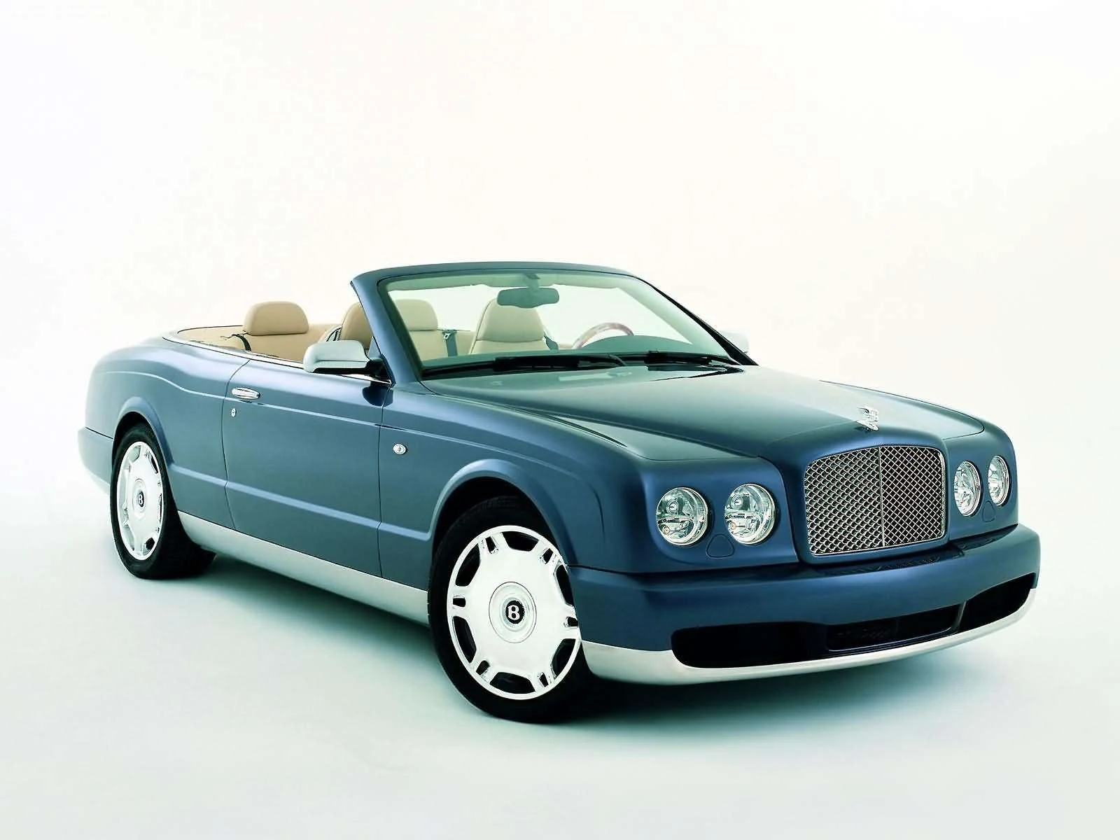 Hình ảnh xe ô tô Bentley Arnage Drophead Coupe 2005 & nội ngoại thất