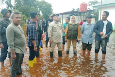  PJ.Bupati Konawe Harmin Ramba , Peduli dan Tanggap Turun Langsung ke Lokasi Banjir